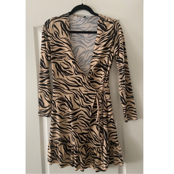 ⚠️SOLD⚠️ Leopard Stripe Print Wrap Dress - Picture 1 of 7
